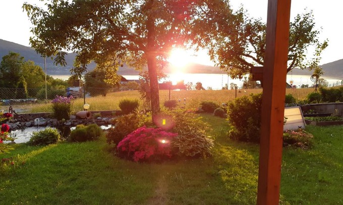 Weyregg am Attersee Apartamento | LaWie am Attersee