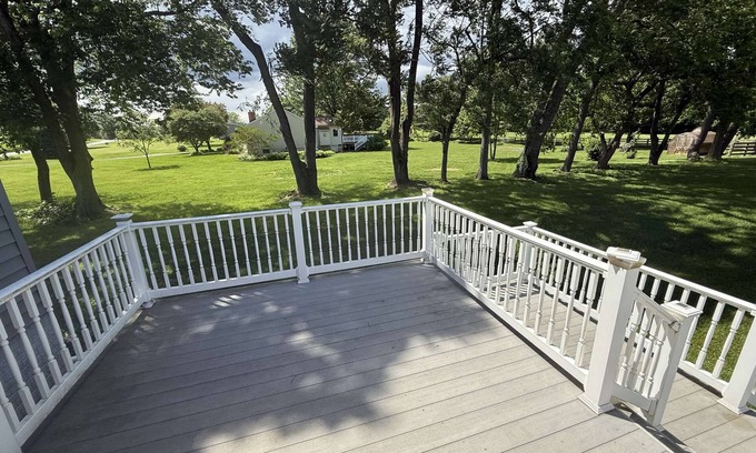Adamstown Otro | Lawrence Ridge Charming 4-bedroom Farmhouse