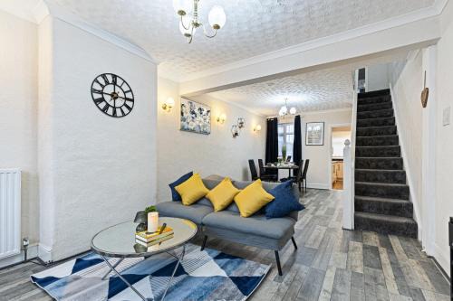 Watford Casa | Layam