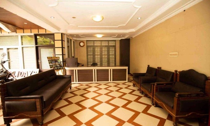 Kathadimattam Hotel | Lazo Silver Lake
