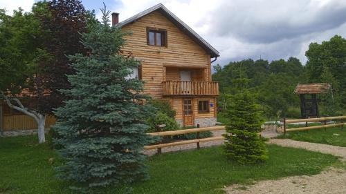 Donji Lapac Chalet De Esquí | Lazy bear