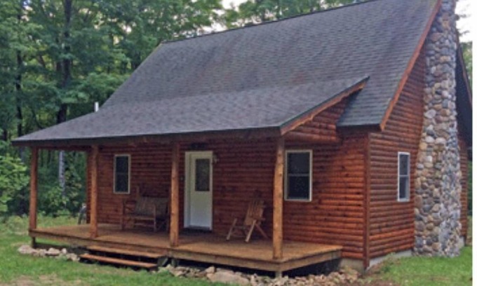 Blaney Park Cabina | Lazy Cedars Log Cabin
