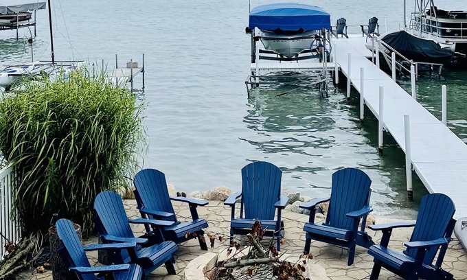 Cassopolis Casa | Lazy Days at Diamond Lake