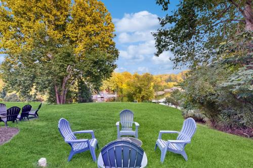 Goodview Casa | Lazy Daze Lakeside Retreat