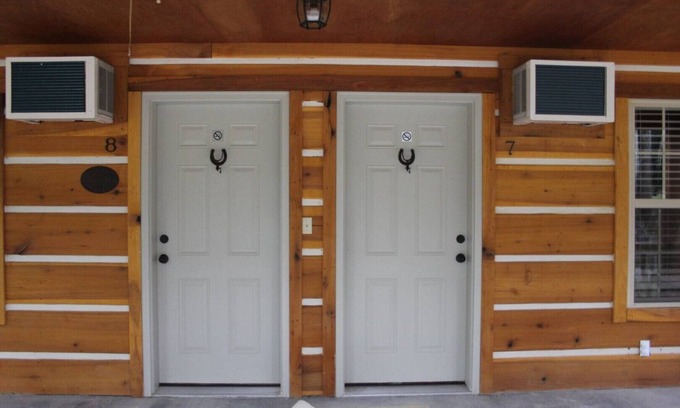 Joppa Cabina | Lazy G Cabin #7 (Duplex)