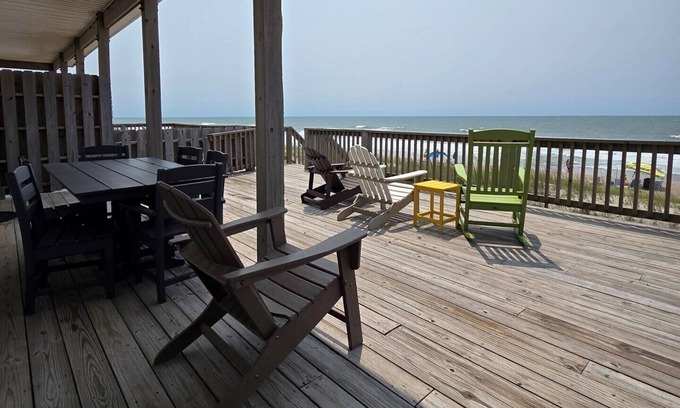Emerald Isle Cabaña | Lazy Haven West-1/2 Oceanfront Duplex and PET FRIENDLY