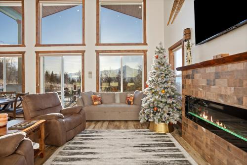 Palmer Casa | Lazy Mountain Guest House