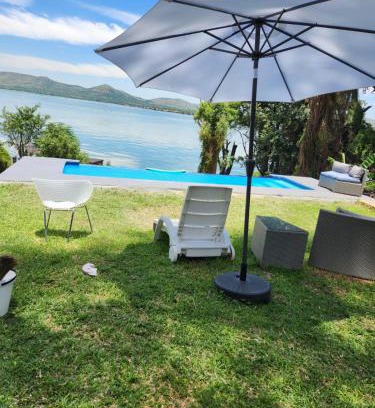 Kosmos Casa | Le Bamboo Guest House And Boat Cruise