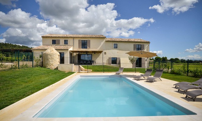 Bagnols-sur-Ceze Casa | Construcción antigua, piscina privada, Provenza, Cévennes, a 30 km de Uzès y Aviñón