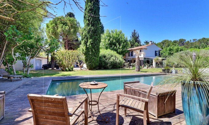 Ventabren Casa | Le Bastidon - Elegant 18th Century Bastide