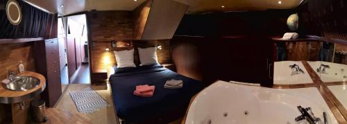 Bassins a Flot Alquiler De Eote | Le Bateau Ivre