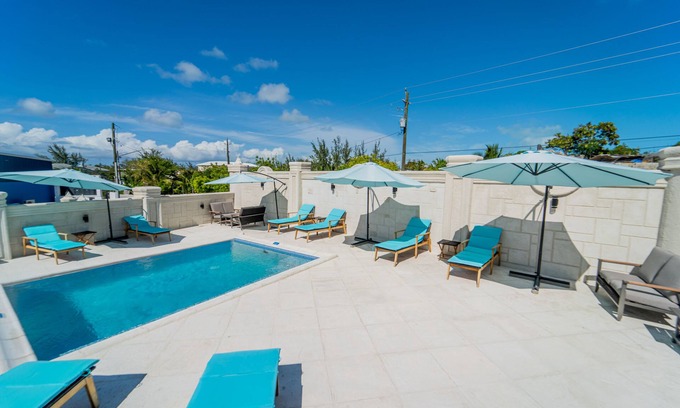 Providenciales Cama Y Desayuno | Le Bleu Bed and Breakfast
