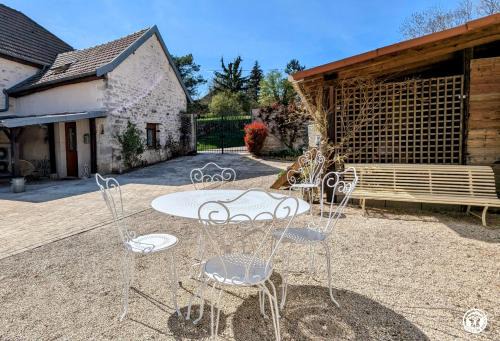 Beze Casa | Le Brocangîte à Jules