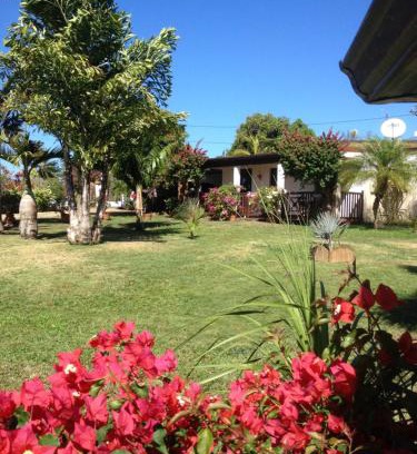 Ducos Casa | Le bungalow des bougainvilliers