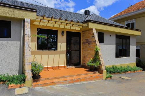 Kireka Villa | Le Bungalow Juane