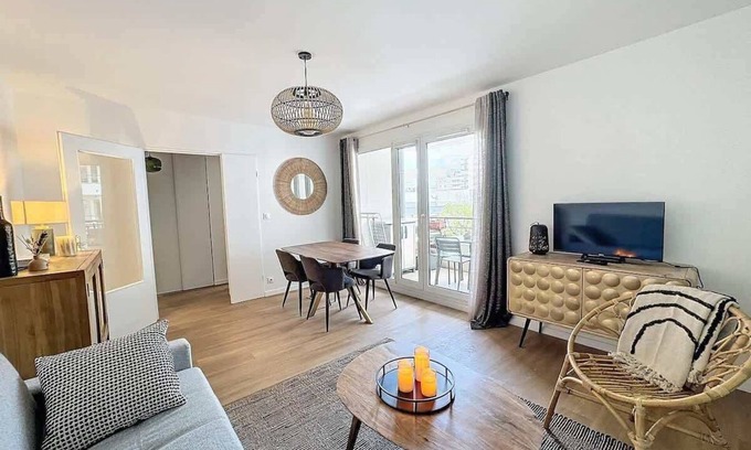 Neuilly-Plaisance Condominio | "Le Cassin" - Parking et terrasse, à 5 minutes de la gare