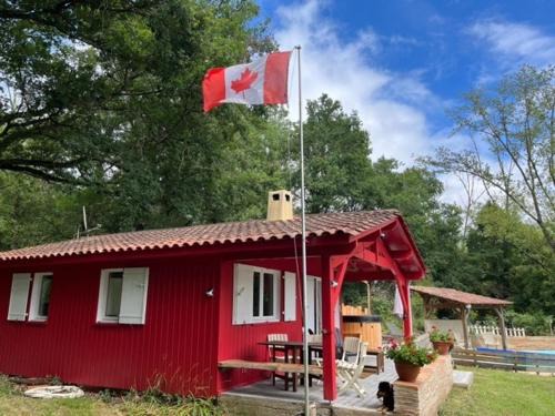 Saint-Laurent-des-Hommes Chalet De Esquí | Le chalet Canadien