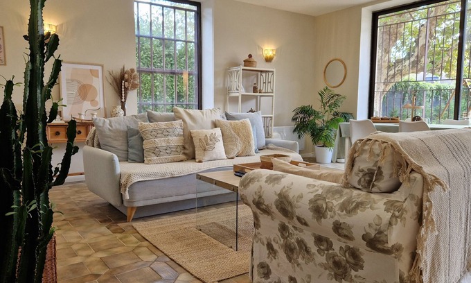 Chasse-sur-Rhone Apartamento | Le Champ du Roy