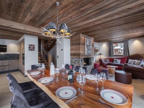Le Raffort Chalet De Esquí | Le Cheval Blanc et Le Loup Blanc, jacuzzi, hammam, skis aux pieds