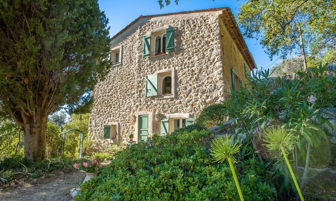 Chateauneuf-Grasse Casa | Le Clermont by Interhome