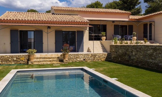 Beaumes-de-Venise Villa | Le Clos des Figuiers - Villa Neuve au Calme Avec Piscine
