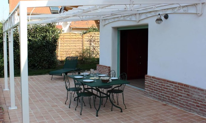 Brison-Saint-Innocent Casa | LE CLOS DES BURGONDES - albergue CLOTILDE