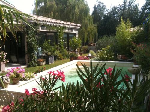 Eyragues Apartamento | Le Clos Martin