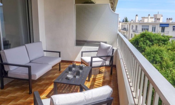 Le Piol Apartamento | Le Clos tranquille by Interhome