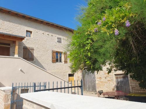 Clesse Casa | Le Clos Violet Clessé Holiday Home For 6