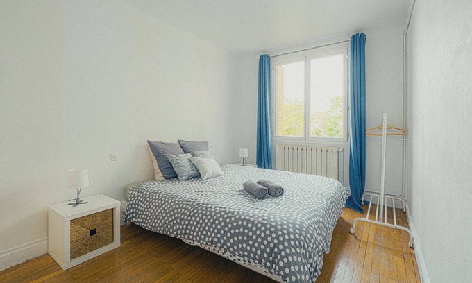 Buers Apartamento | Le cocon, accommodation for 6 people + 1 baby in Villeurbanne near Lyon