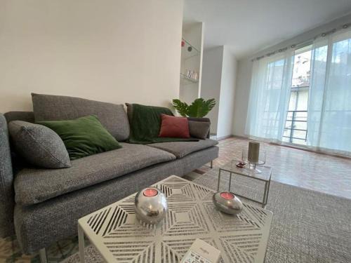 Quartier Administrations Apartamento | le contemporain-2 chambres-vue Eglise saint paul