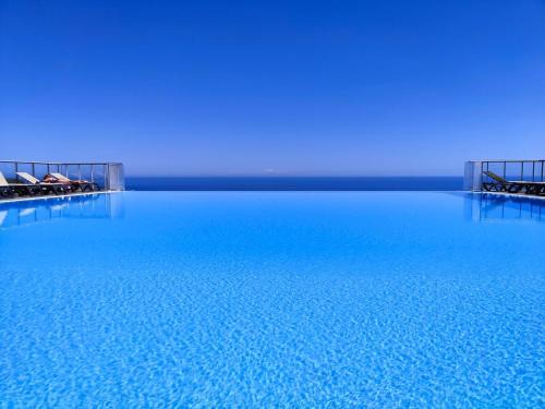 Cap d'Ail Apartamento | Le COQ -Splendide vue -magnifique piscine -Parking