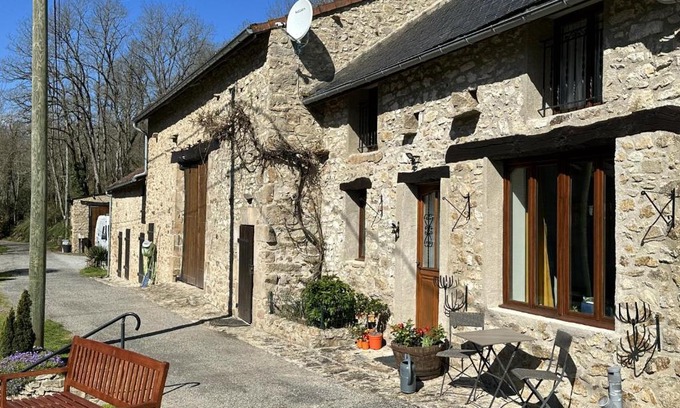 Saint-Hilaire-la-Treille Casa | Le Cottage at The Moulin Treillard