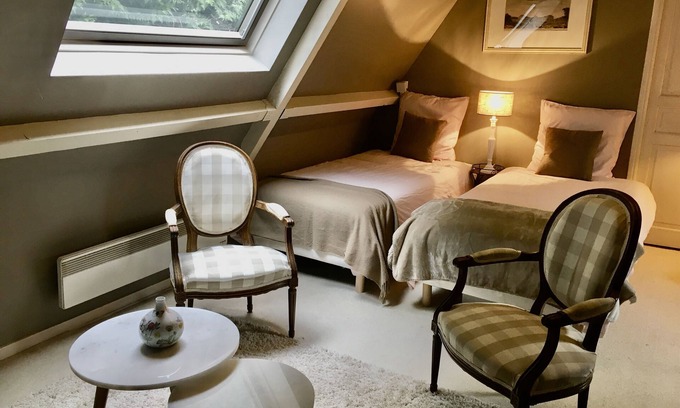 Epaignes Cama Y Desayuno | Le Cottage Mirabelle - Bagatelle Suite