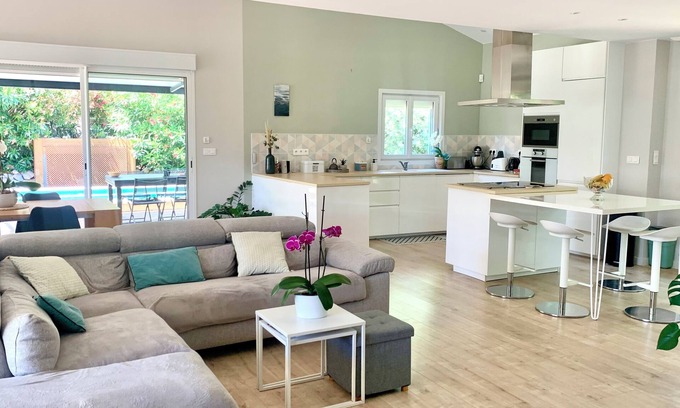 Le Cres Villa | Le Crès, villa with swimming pool, quiet, ideally located, residential area