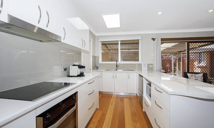 Woy Woy Casa | 'Le Dauphin' 2Km from beach