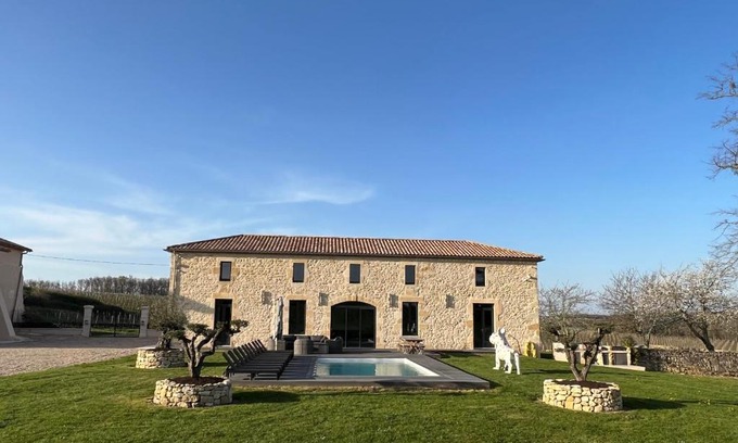Saint-Quentin-de-Caplong Casa | Le domaine Reine Sully