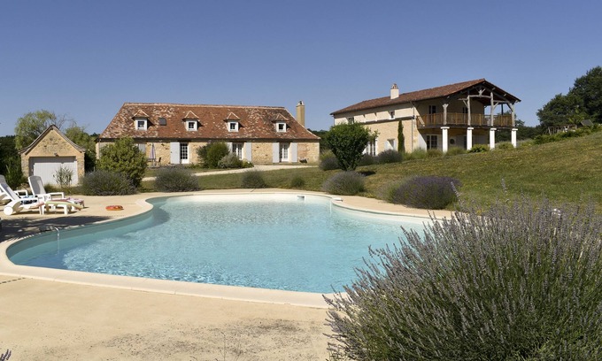 Cause-de-Clerans Casa | Le Domaine des Ravels, casa encantadora, confort, naturaleza, calma y vista