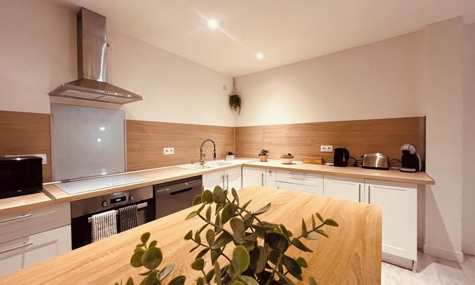 Route d'Arles Apartamento | Le Félicité: spacious P4 / 98 m2 + parking lot
