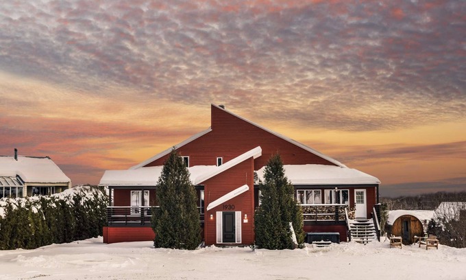 Saint Ferreol les Neiges Casa | Le Festif 1930 - 12 bedrooms - 64 people