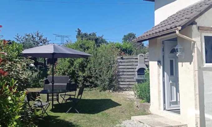 Montsenelle Casa | Le Fry Holiday Gite