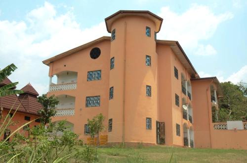 Yaounde Apartamento | Le gîte d'Allizon - Etage 3