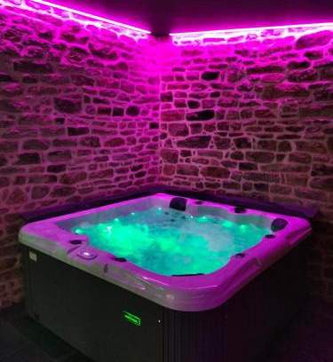 Tredion Casa | le jardin médicis gîte avec Spa Jacuzzi et sauna