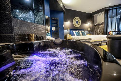 Saint-Roch - Badouillere - Chavanelle Apartamento | Le Legendary Spa, hypercentre avec sauna, balnéo et wifi par SOVALFI