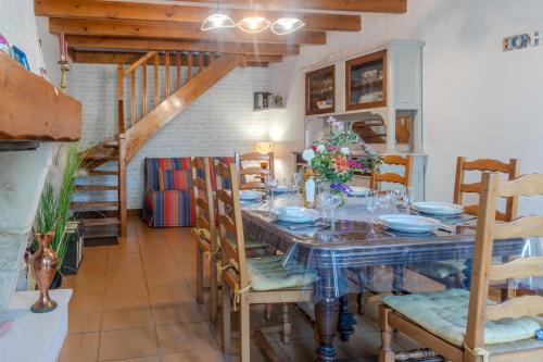 Brizambourg Casa | Le Logis Chez Bompain