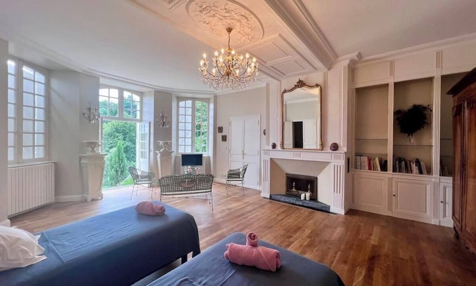 Allassac Casa | Le Logis de la Providence -12 pers -Bourg Allassac