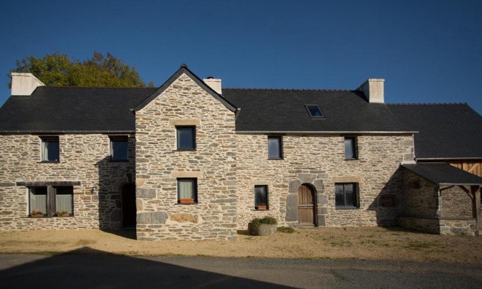 Locmelar Casa | Le Logis de Tréonvel