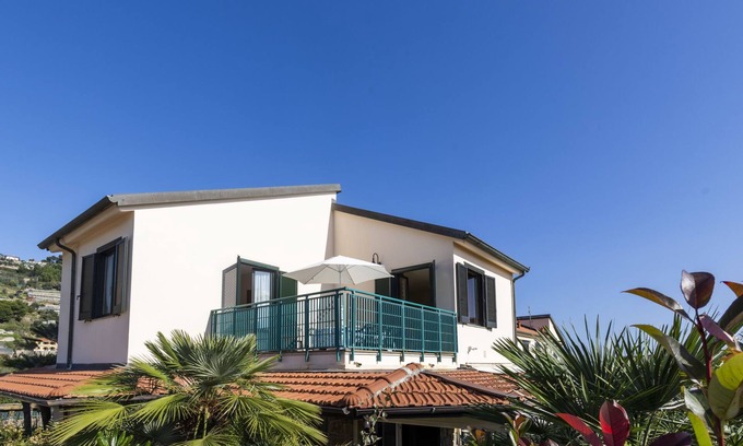 Piani-Ciapin Apartamento | Le Margherite (SLR255) by Interhome