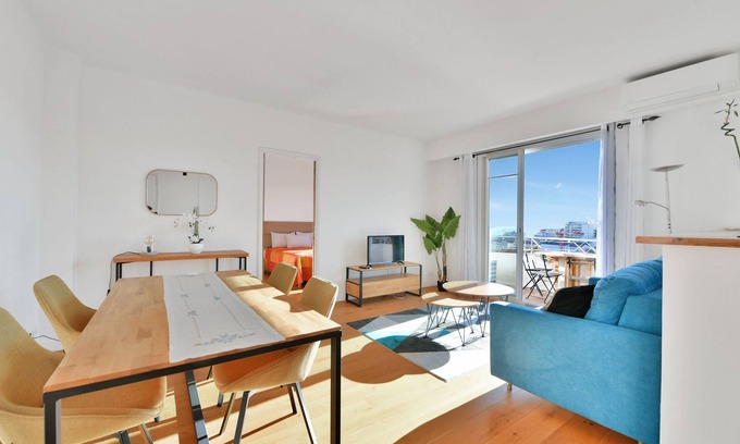 Carnot Apartamento | Le Marine vue mer avec joli terrasse