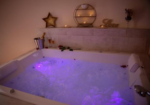 Le Barcares Casa | Le Mas aux Amoureux , Suite Romantique et Spa